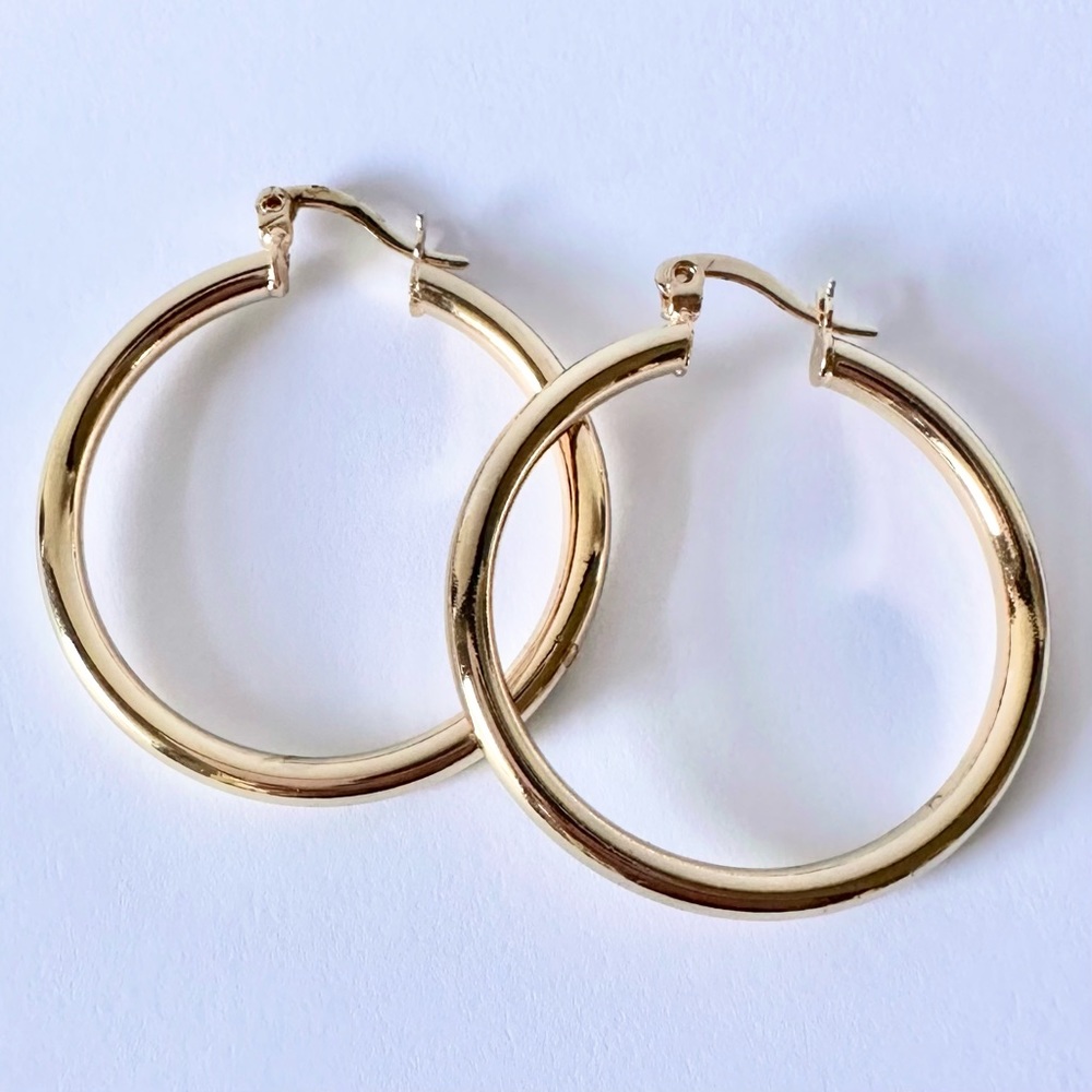 Jordan Road “Lola Small” 18k Gold Plated Brass Hoops - 1.25”